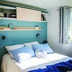 Domaine Du Surgie Camping *