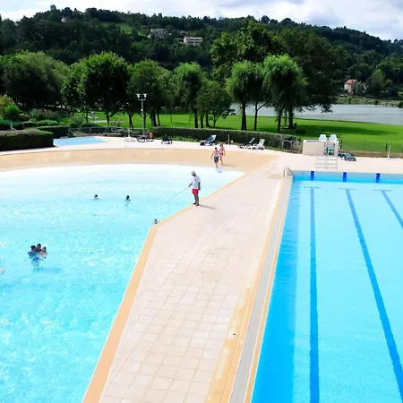 Camping Domaine Du Surgie Figeac
